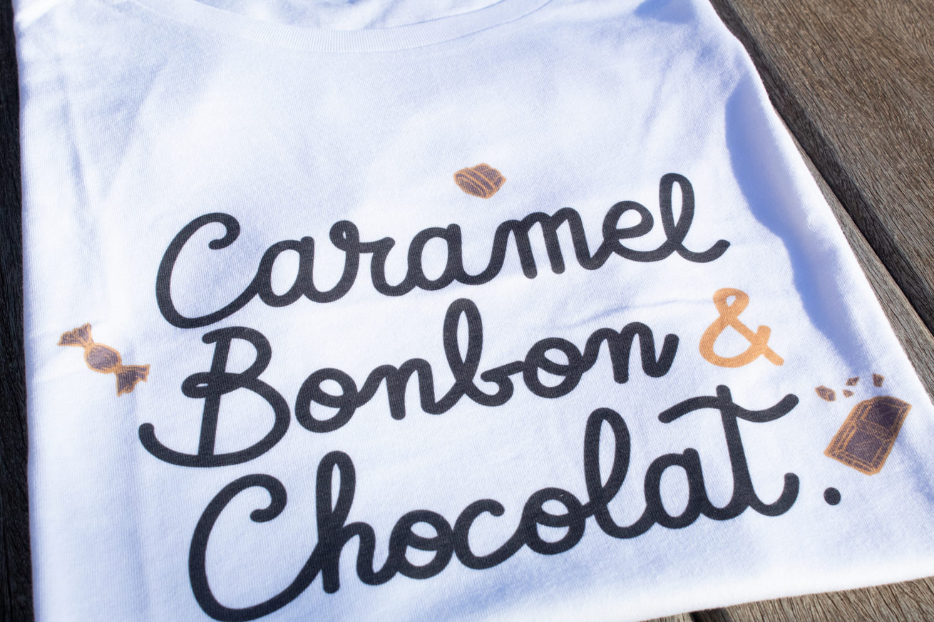 TEE SHIRT “CARAMEL,BONBON ET CHOCOLAT” Designbycarmelita